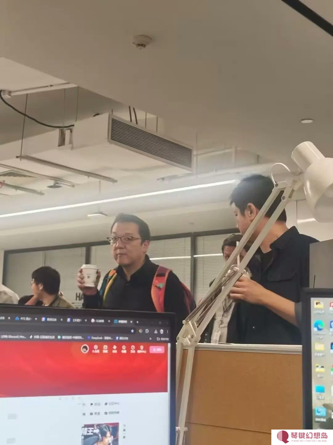 《艾尔登法环》手游要来？宫崎英高现身腾讯大楼